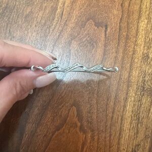 Steerling sliver with diamond chips